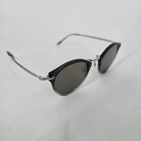 Oliver Peoples OV5184S OP-505 Sun Silver Sunglasses with Case and Cloth - Picture 8 of 8